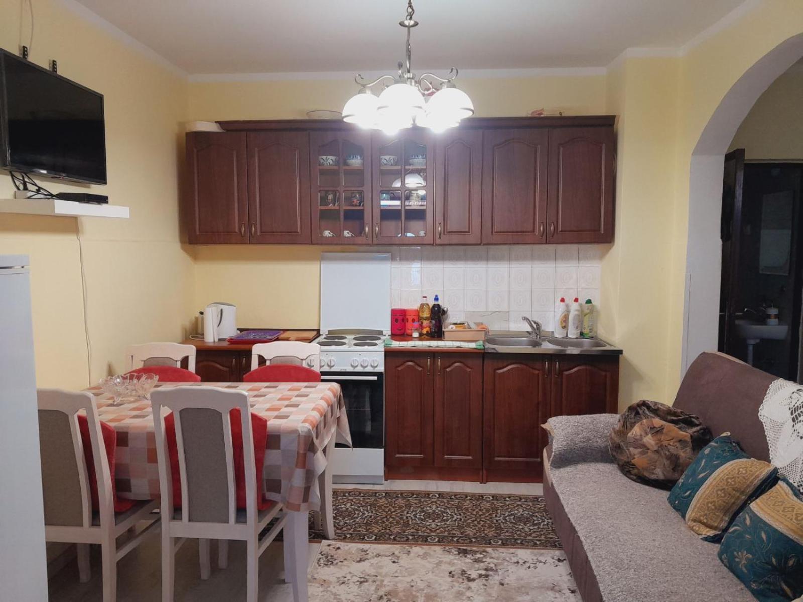 Apartman Radoman 采蒂涅 外观 照片